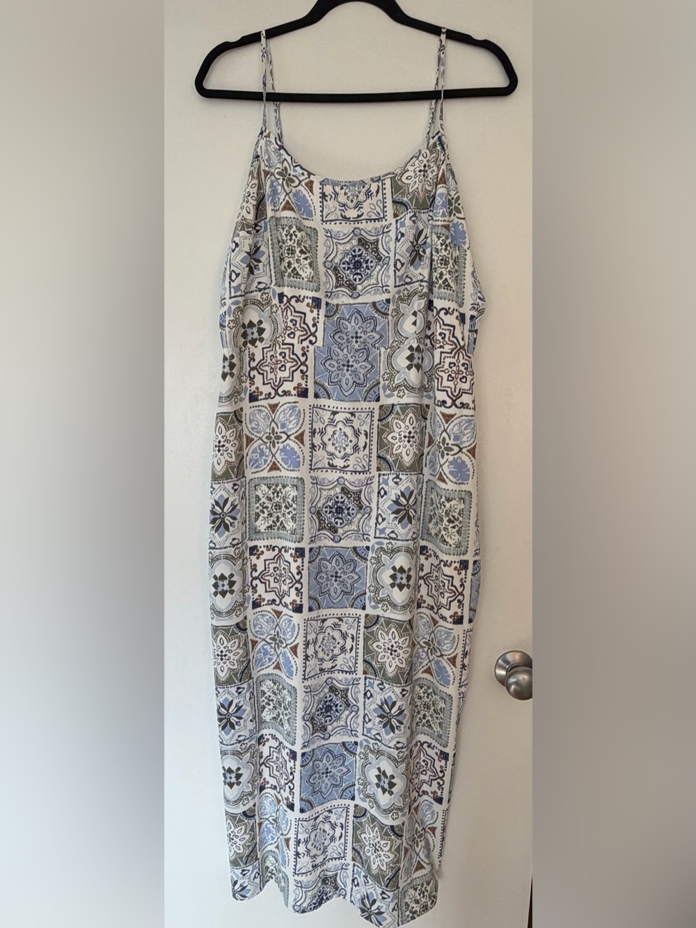 Abercrombie & Fitch Blue, White & Olive Tile-Print Maxi Dress
